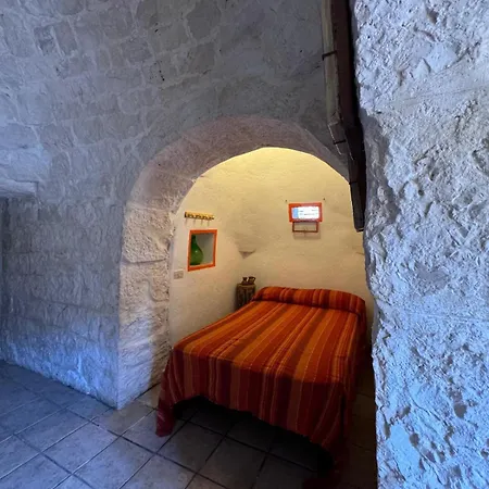 Trulli Camaris Дом отдыха Челье-Мессапика