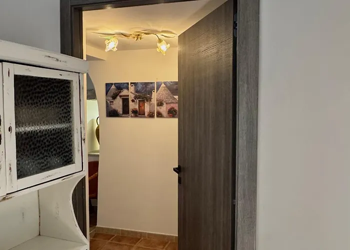 度假居 Trulli Camaris 切列梅萨皮卡